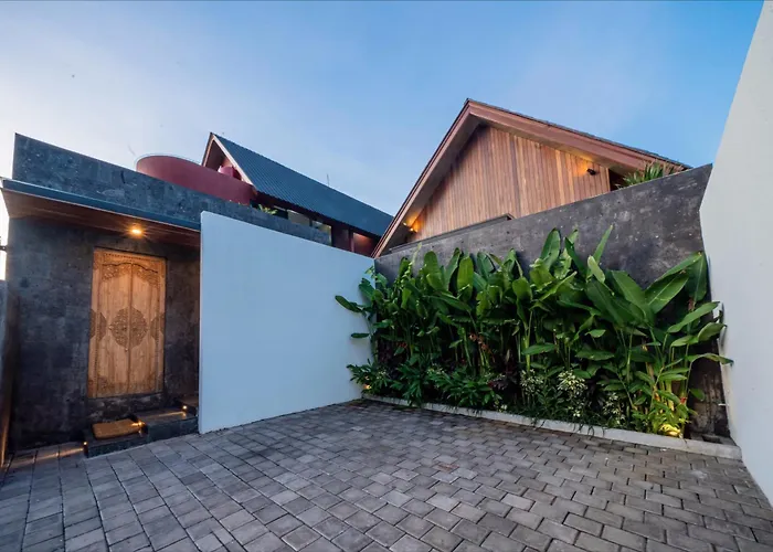 Eliza * Canggu